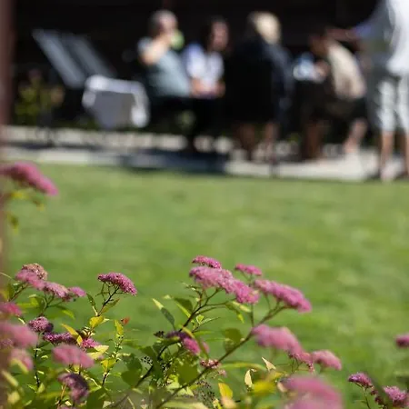 Maison d'hôtes Fleurs 3*